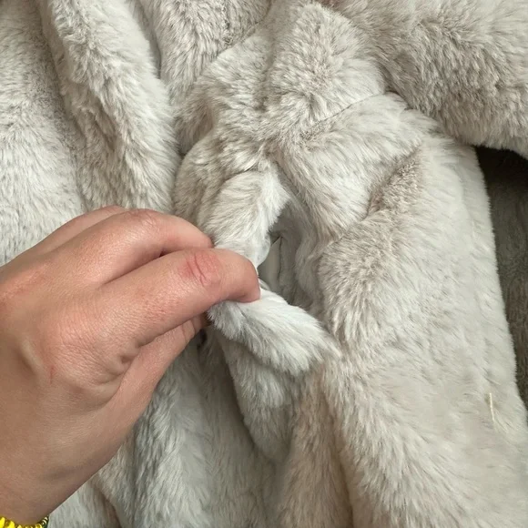 ZARA Kids Furry Coat Size 12-18 Months - Picture 9 of 14